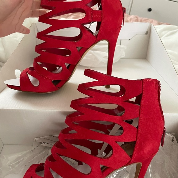 Red heels - Picture 6 of 6
